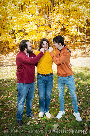 2022 Family Pictures -30