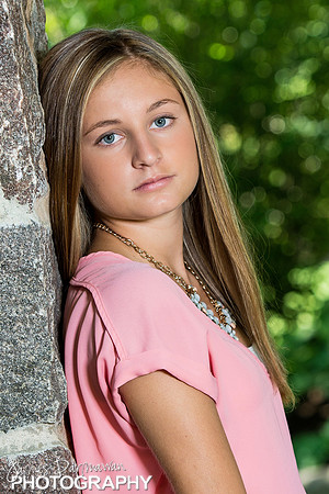 Hannah 2017 Senior0021JX4_6381