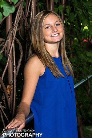 Hannah 2017 Senior0005JX4_6337