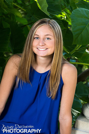 Hannah 2017 Senior0004JX4_6333