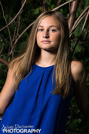 Hannah 2017 Senior0008JX4_6344