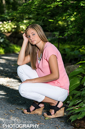 Hannah 2017 Senior0013JX4_6365
