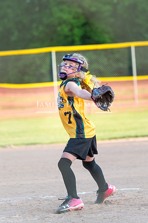 U8 PREBLE SOFTBALL GOLD0101JX4_5422