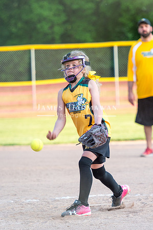 U8 PREBLE SOFTBALL GOLD0102JX4_5425