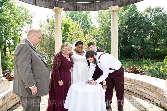 Lexie and Travis (182 of 386)