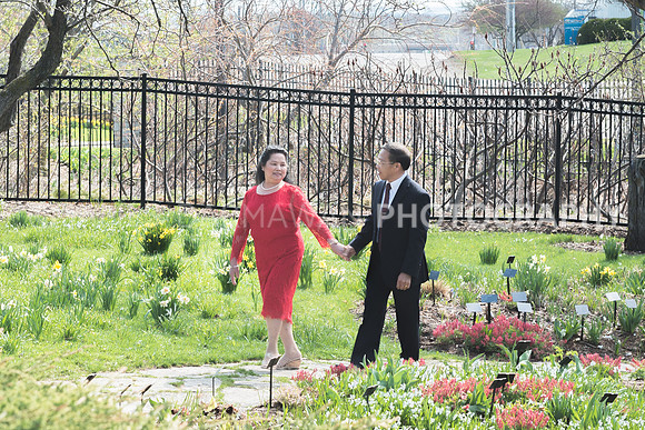 Nhia Neng and Mai Kong1