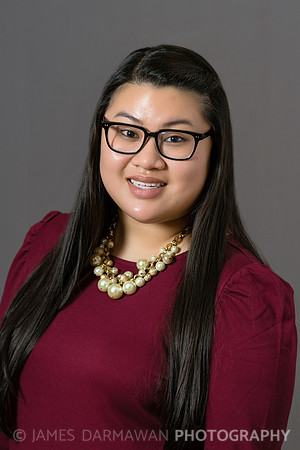 Thuy Headshot3