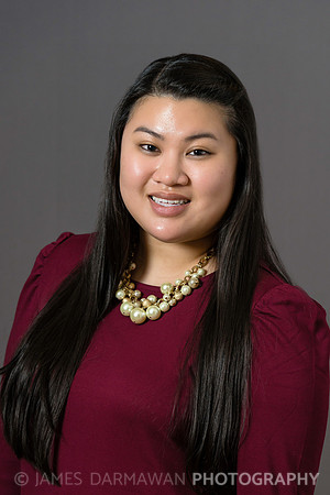 Thuy Headshot4